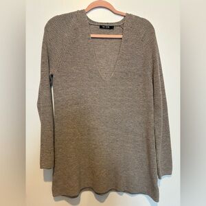 NIC+ZOE Women's V-Neck Sweater in Taupe